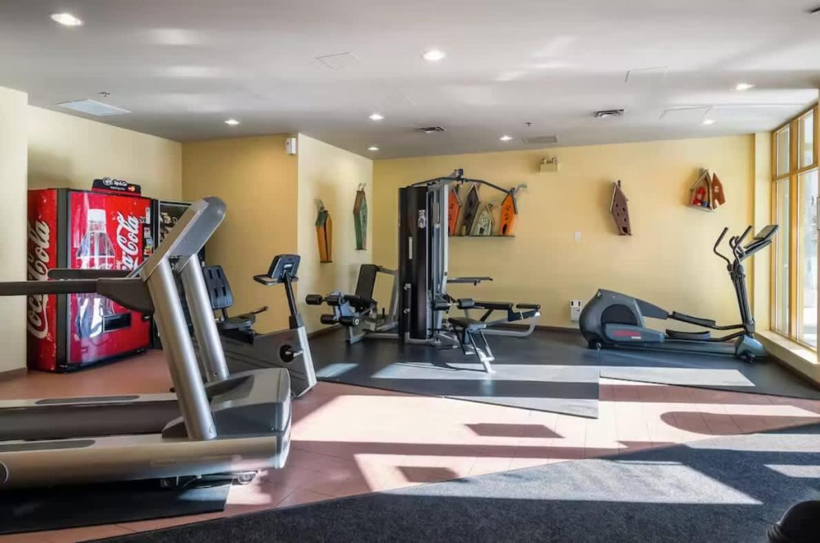 Renovated 1Bed-1Bath In Village With Pool, Hot Tub, And Sauna Whistler Exterior photo